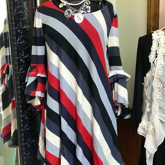 Sold out - Picture 2 of 3